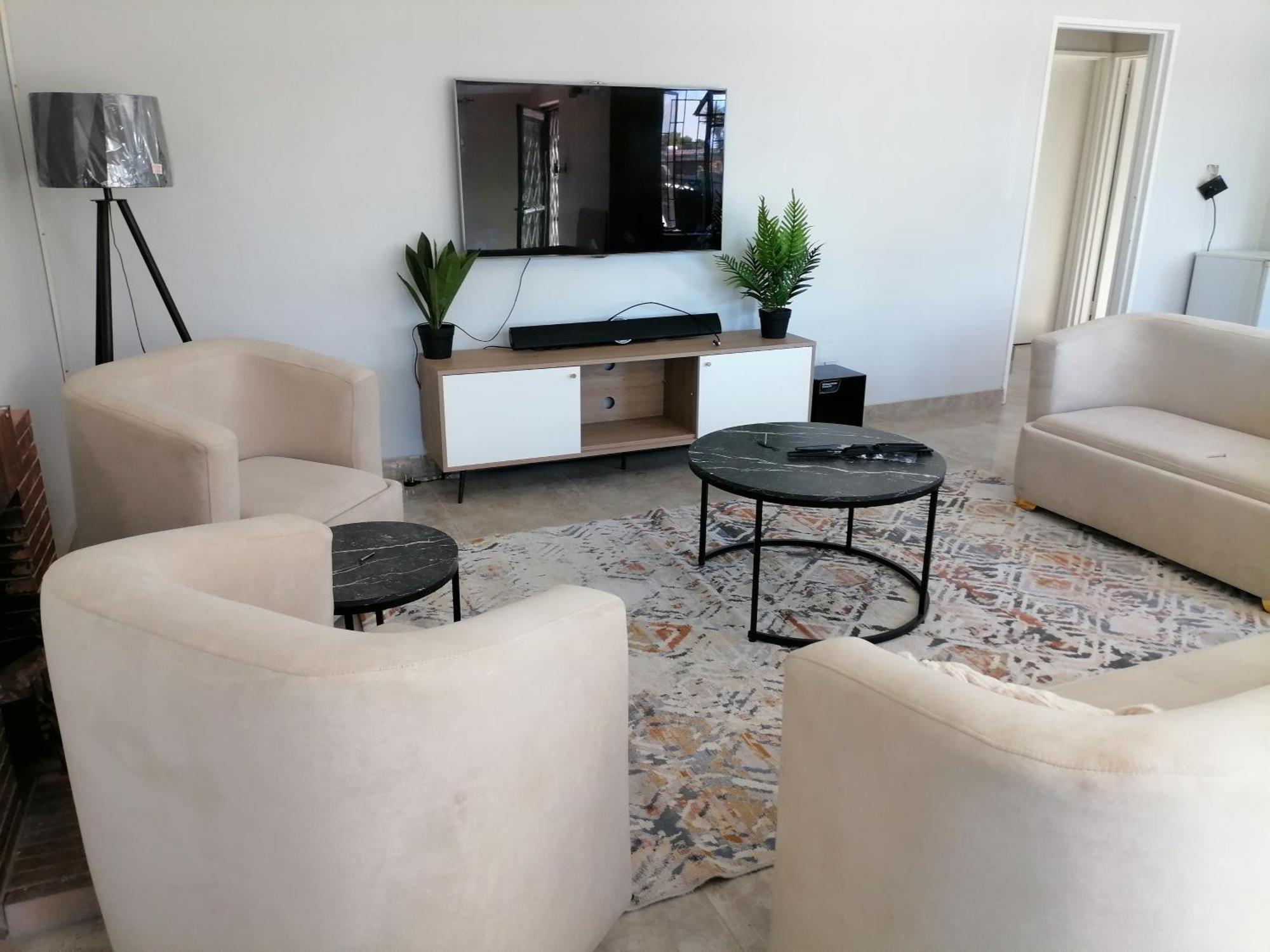 Apartment Urban Sleek Black Haven